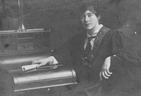 Dr Mary J Farrell graduation photo